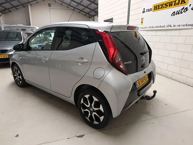 Toyota Aygo 1.0 VVT-i x-joy 2021 Benzine 8