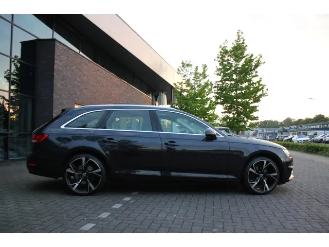 Audi A4 AVANT 1.4 TFSI Design Pro Line Plus 2017 Benzine 5