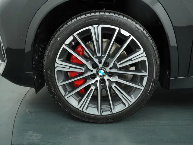 BMW X1 xDrive23i 2026 Benzine 30