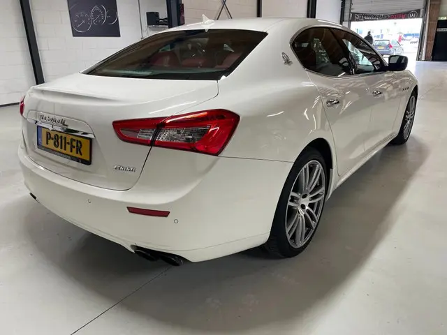 Maserati Ghibli S 3.0 V6 Bi-Turbo 2015 Benzine 9