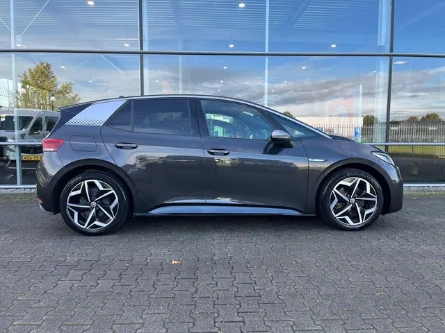 Volkswagen ID.3 First Plus 58 kWh 2020 Elektrisch 5
