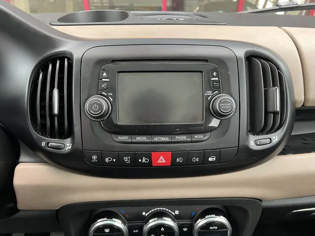 Fiat 500L 1.4-16V Lounge 2012 Benzine 18