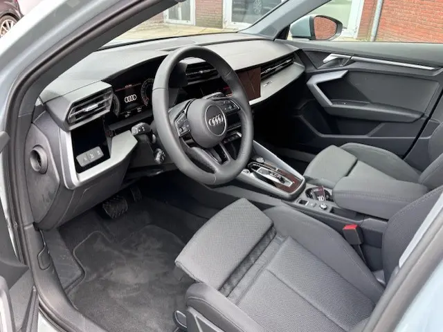 Audi A3 Limousine 30 TFSI Advanced edition 2025 Benzine 9