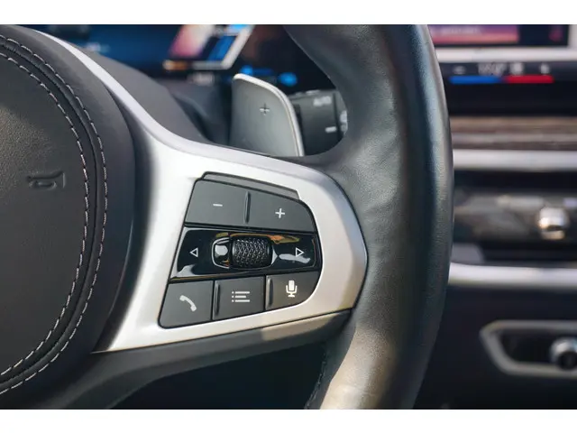 BMW X5 xDrive50e 2024 Hybride Benzine 25