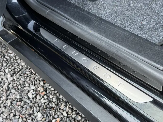 Peugeot 2008 1.2 PureTech Allure 2016 Benzine 21
