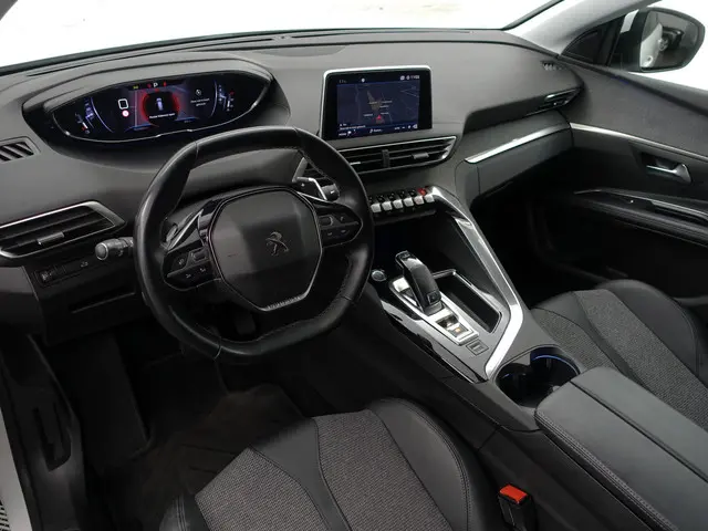 Peugeot 5008 1.2 PureTech GT Line Aut- 2020 Benzine 2