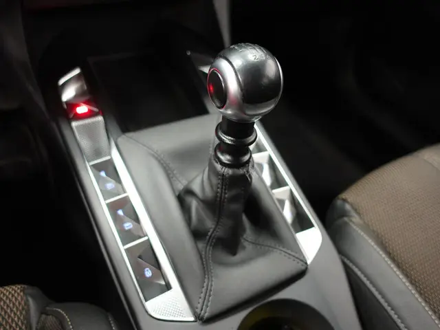 DS DS 3 Crossback 1.2 PureTech Business 2019 Benzine 12