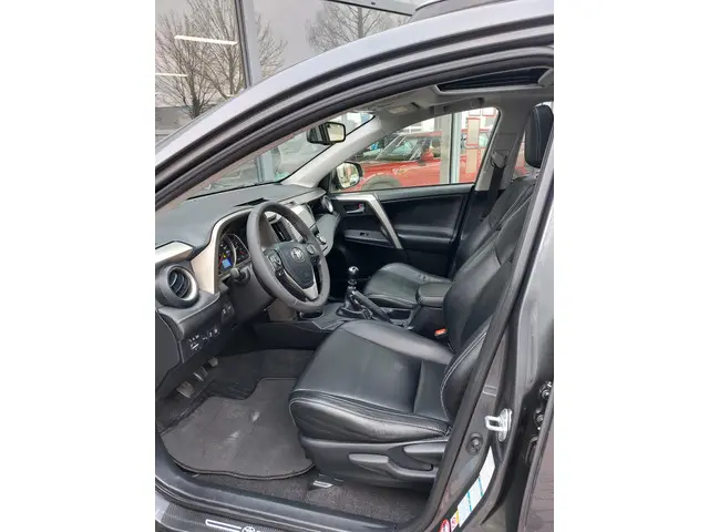Toyota RAV4 2.0 Style Top 5 editie 4WD 2015 Benzine 12