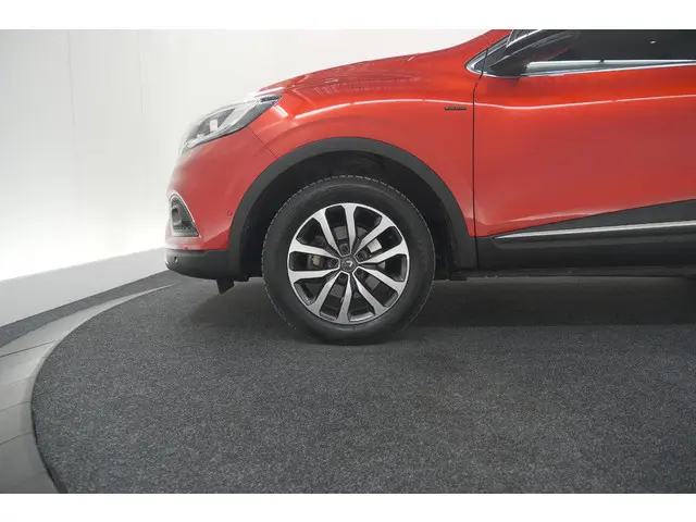Renault Kadjar TCe 140 Black Edition 2021 Benzine 19
