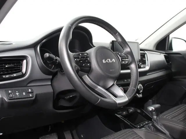 Kia Stonic 1.0 T-GDi MHEV DynamicPlusLine 2023 Benzine 2