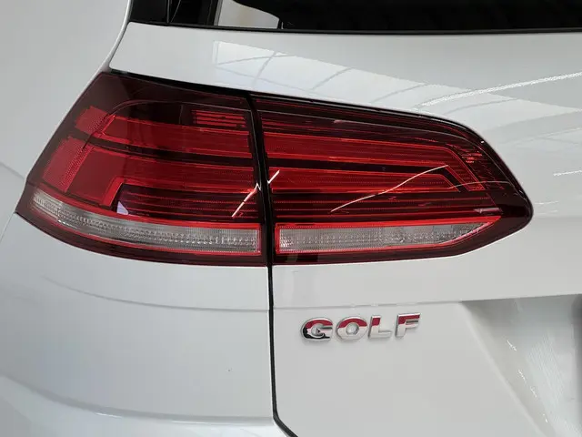 Volkswagen Golf Variant 1.5 TSI Join 2018 Benzine 29