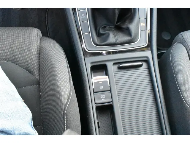 Volkswagen Golf 1.5 TSI Highline 2019 Benzine 16