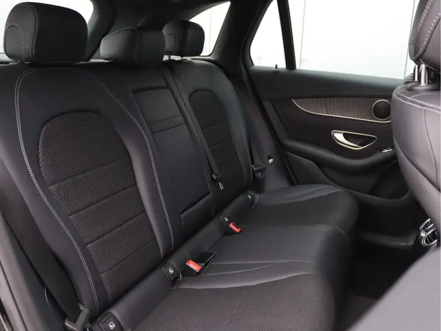 Mercedes-Benz GLC 220 d 4MATIC 2018 Diesel 21