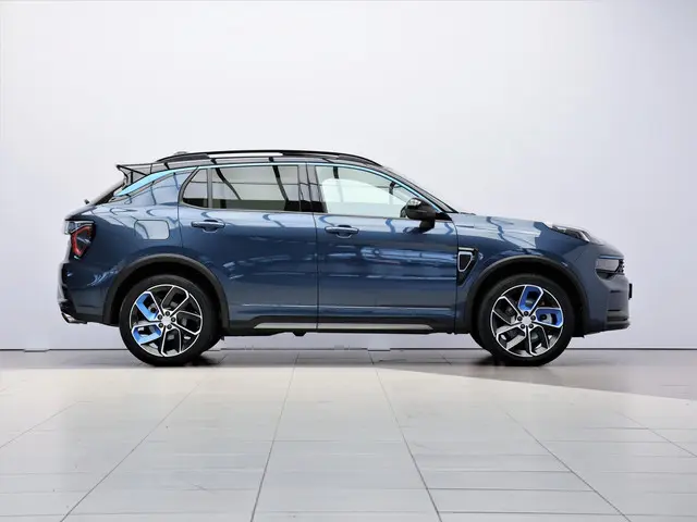 Lynk & Co 01 1.5 2022 Hybride Benzine 9