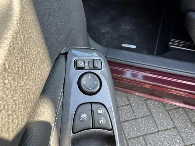 Nissan Juke 1.6 Hybrid N-Design 2024 Hybride Benzine 22