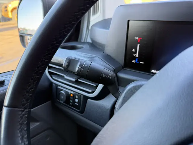 Ford Transit Custom 320 2.0 TDCI 136PK 2024 Diesel 26