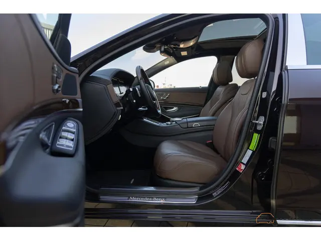 Mercedes-Benz S-Klasse 500 Maybach 2015 Benzine 34