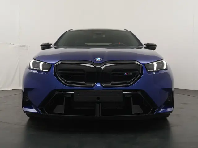 BMW M5 Touring 2026 Hybride Benzine 6