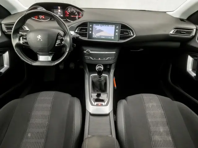 Peugeot 308 SW 1.2 PureTech Sport 2020 Benzine 6