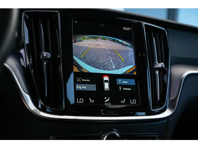 Volvo V60 Cross Country 2.0 B5 AWD Pro 2021 Benzine 18