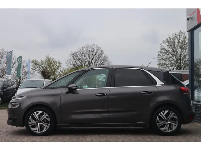 Citroën C4 Picasso 1.2 PureTech Intensive 2016 Benzine 8