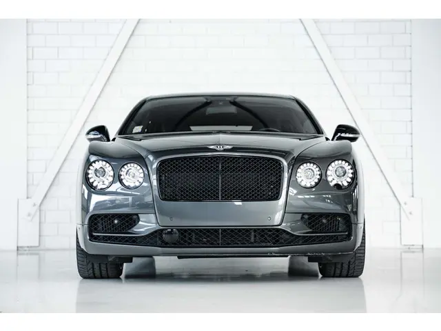 Bentley Flying Spur 6.0 W12 S 2017 Benzine 18