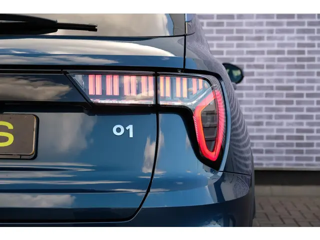 Lynk & Co 01 PHEV 2021 Hybride Benzine 13