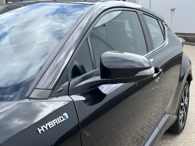 Toyota C-HR 1.8 Hybrid Dynamic 2020 Hybride Benzine 41