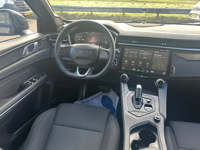 Lynk & Co 01 1.5 2023 Hybride Benzine 7