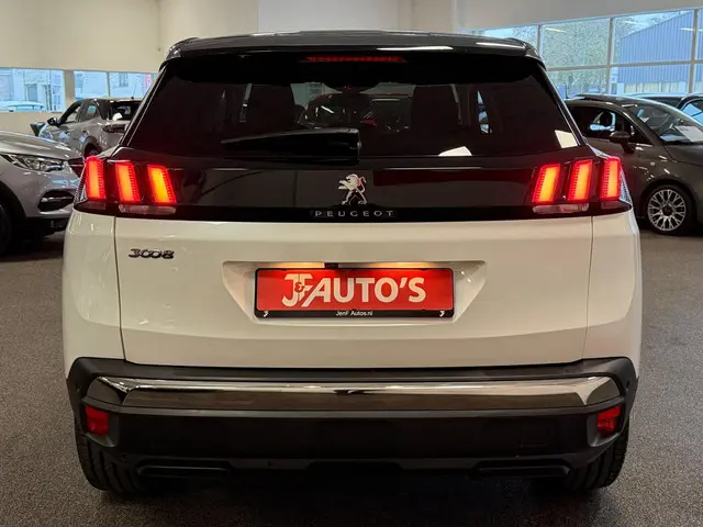 Peugeot 3008 1.2 PureTech 2018 Benzine 4