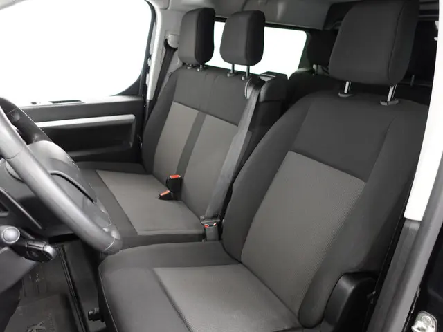 Peugeot Expert 2.0 Hdi 180PK 2023 Diesel 20