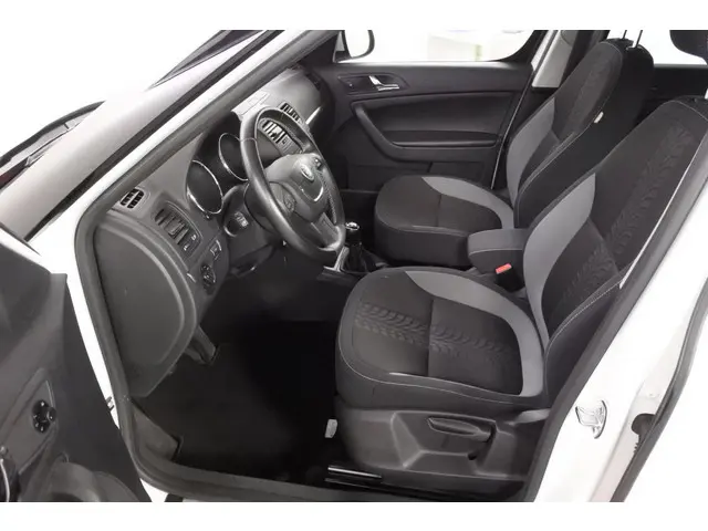 Škoda Yeti 1.2 TSi Adventure 2013 Benzine 10