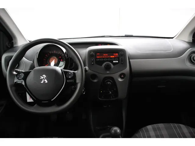 Peugeot 108 1.0 e-VTi Blue Active 2020 Benzine 10