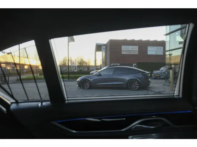 BMW 7 Serie 730d M-sport 265pk 2019 Diesel 48