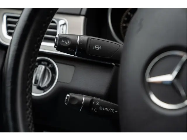 Mercedes-Benz E-Klasse E200 Avantgarde 2013 Benzine 16