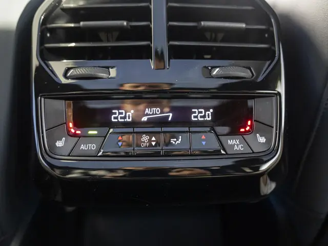 BMW iX M60 2023 Elektrisch 59