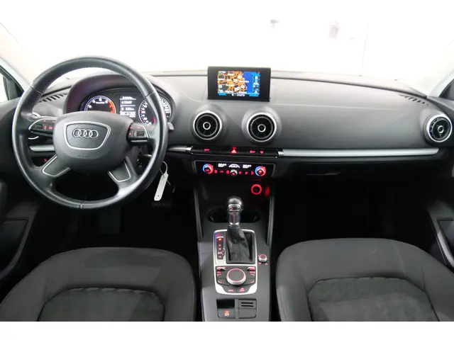 Audi A3 Limousine 1.4 TFSI Ambition 2015 Benzine 3