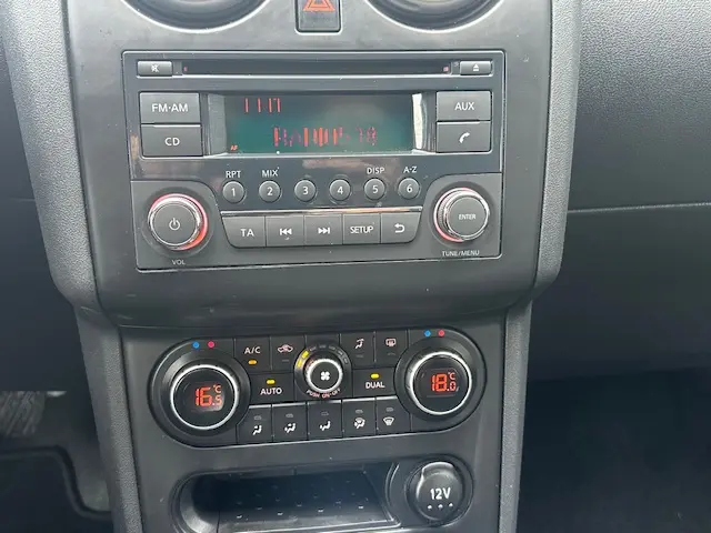 Nissan QASHQAI 1.6 Acenta 2012 Benzine 8