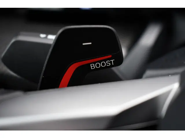 BMW 5 Serie Touring 520i M-Sport 2024 Benzine 85