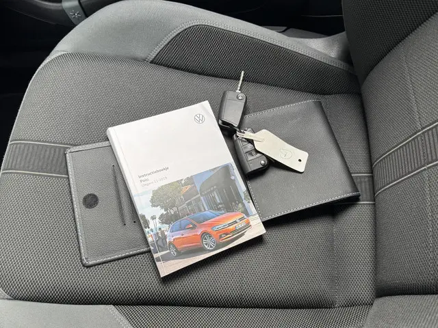 Volkswagen Polo 1.0 TSI HIGHLINE 2020 Benzine 26