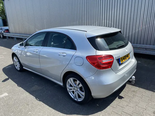 Mercedes-Benz A-Klasse 180 2012 Benzine 16