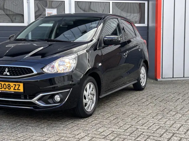 Mitsubishi Space Star 1.0 Active 2019 Benzine 4