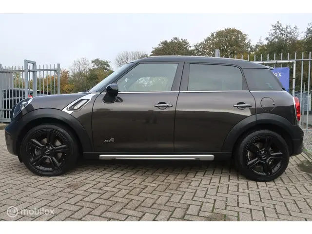 MINI Countryman 3