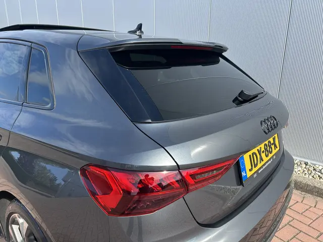 Audi A3 Sportback 35 TFSI 2021 Hybride Benzine 11