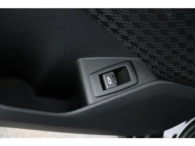 BMW X1 xDrive23i 2026 Benzine 46