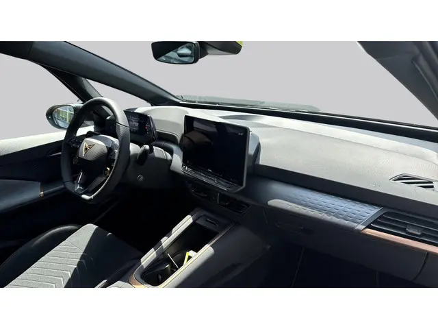 CUPRA Born Business 59 kWh 2024 Elektrisch 14