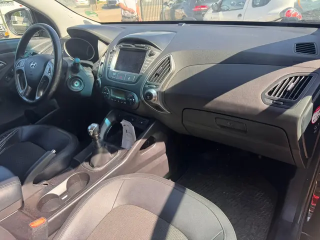 Hyundai ix35 1.6i GDI i-Vision 2015 Benzine 14