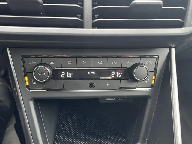 Volkswagen Polo 1.0 TSI Highline 2021 Benzine 22