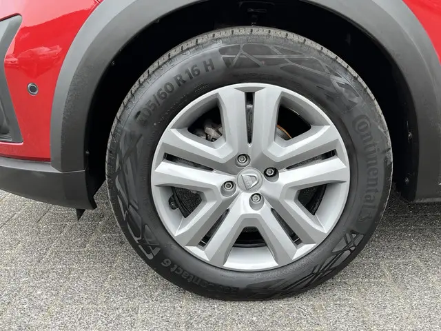 Dacia Sandero Stepway 1.0 TCe 90 Comfort 2022 Benzine 28