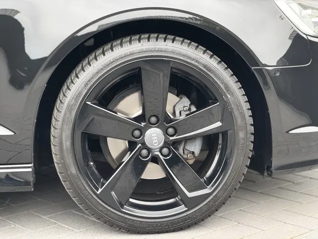 Audi A3 Cabriolet 1.4 TFSI CoD S Line 2015 Benzine 5